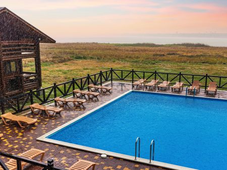 Rain and wind spoil the summer weather at the vacation center